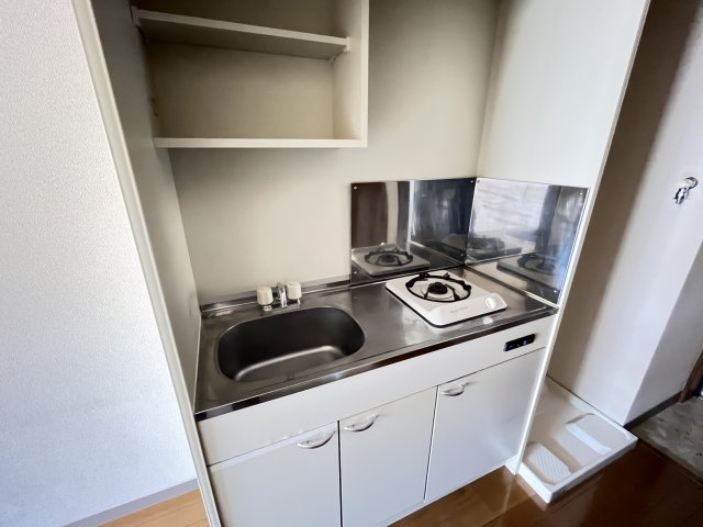 キッチン　同物件別部屋参考写真です。