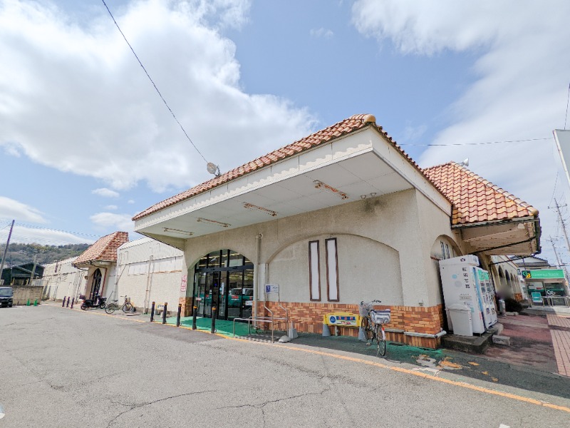 スーパー　とりせん石原店（スーパー）まで790m