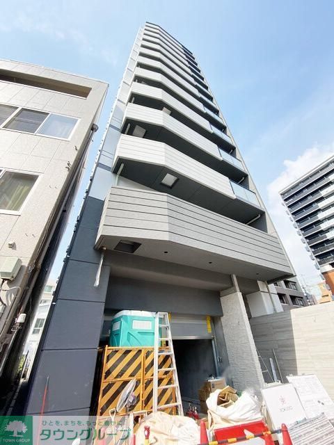 建物外観　駐車場