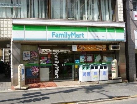 コンビニ　ファミリーマート/玉川台二丁目店（コンビニ）まで210m