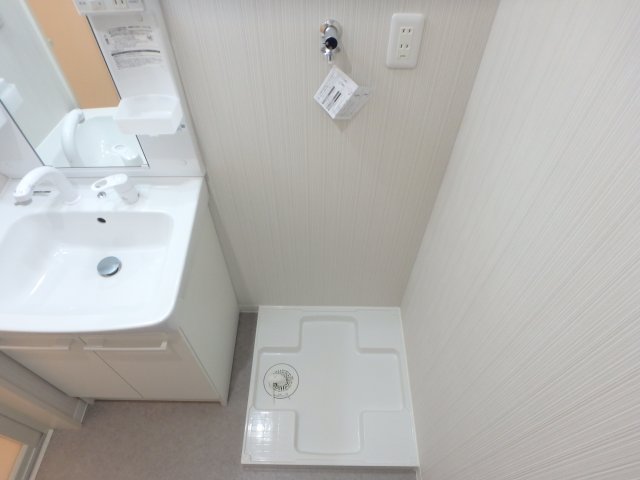 その他　防水パン付き室内洗濯機置き場