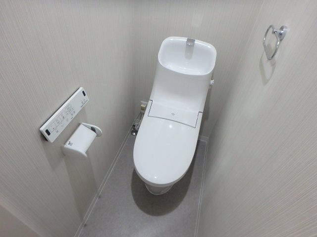トイレ　清潔感のあるトイレです