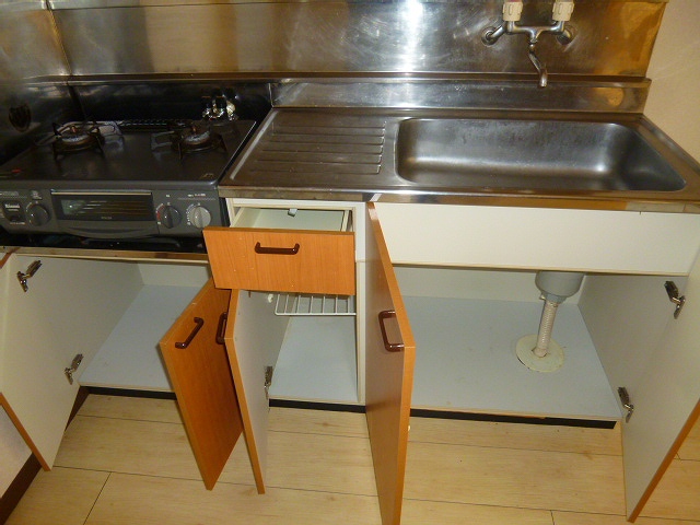 キッチン　シンク下の収納