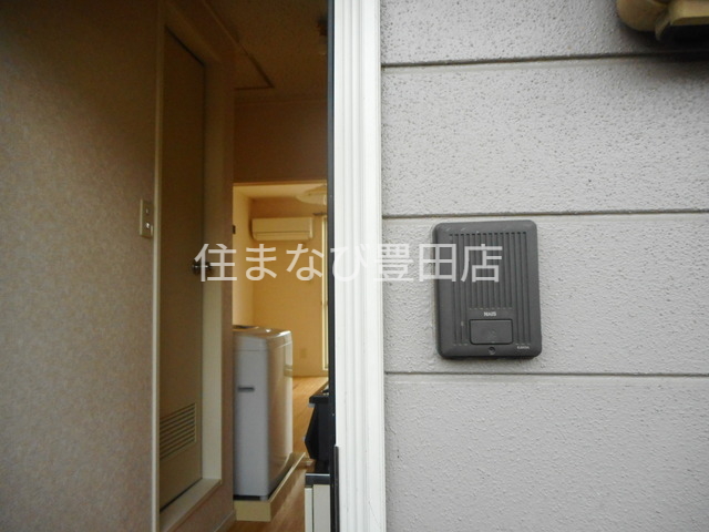 玄関　同型別部屋写真