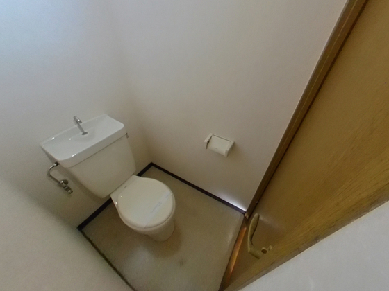 トイレ　※別部屋の写真です