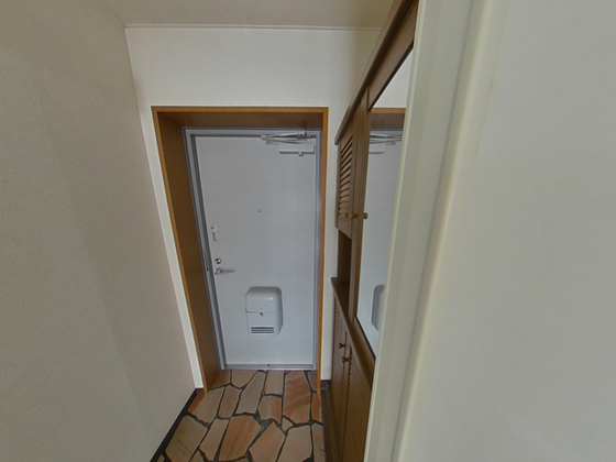 玄関　※別部屋の写真です