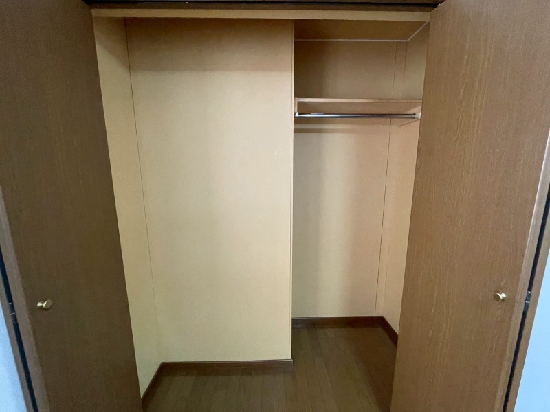 収納　クローゼットがありました。お洋服や荷物はここへ