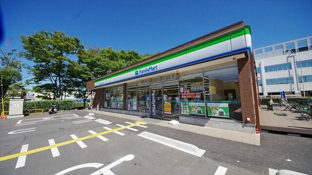 コンビニ　ファミリーマート 東洋大朝霞キャンパス前店（コンビニ）まで812m