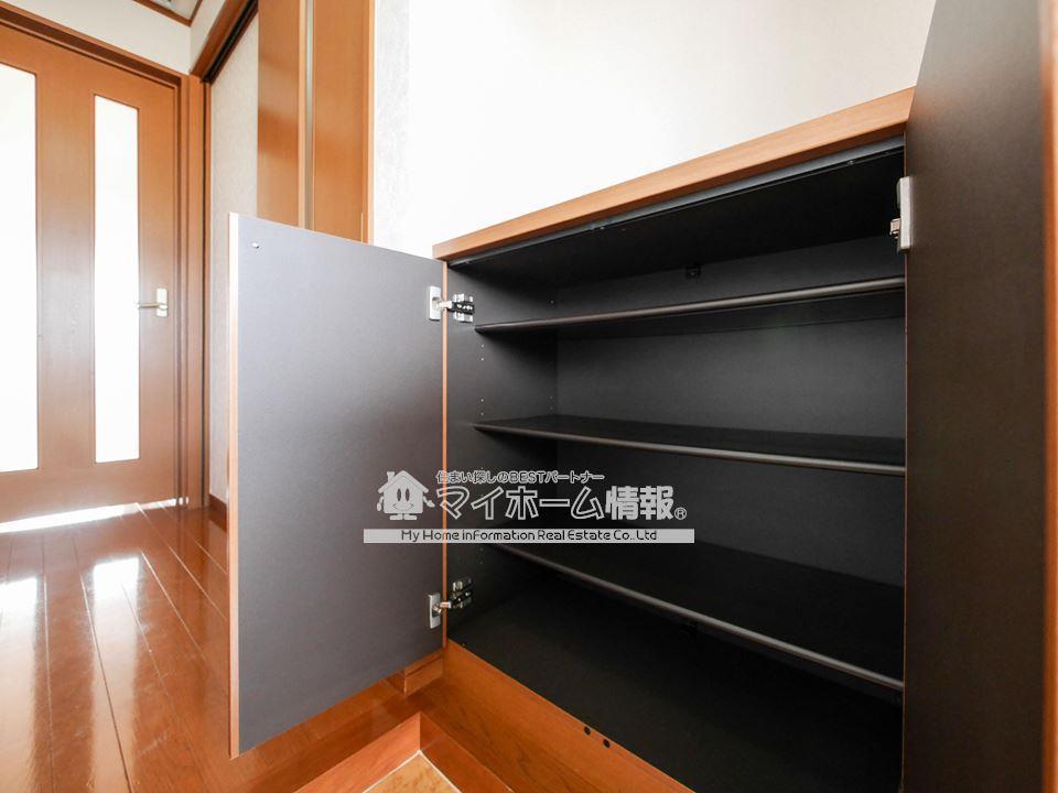 収納　靴箱
