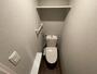 トイレ　こちらはトイレです。清潔感があり、安心して使用できます。