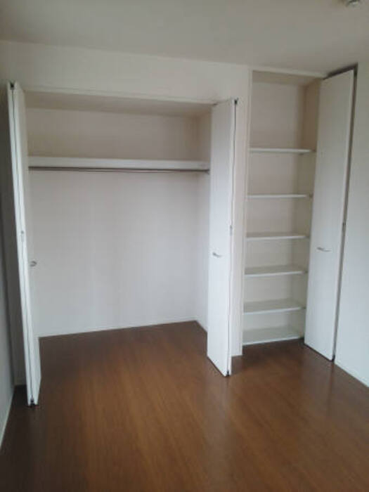 収納　同タイプ別部屋の反転画像です