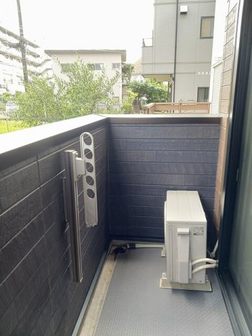 バルコニー　お洗濯にも便利なバルコニー付き