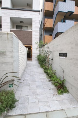 エントランス　建物の内部です