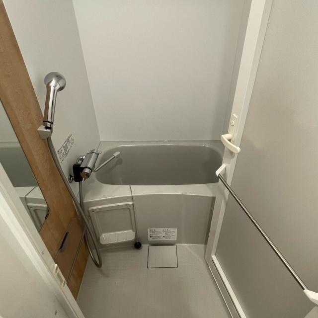 バス・シャワールーム　※他部屋写真