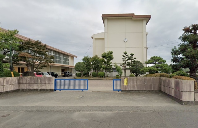 小学校　藤枝市立高洲小学校（小学校）まで907m