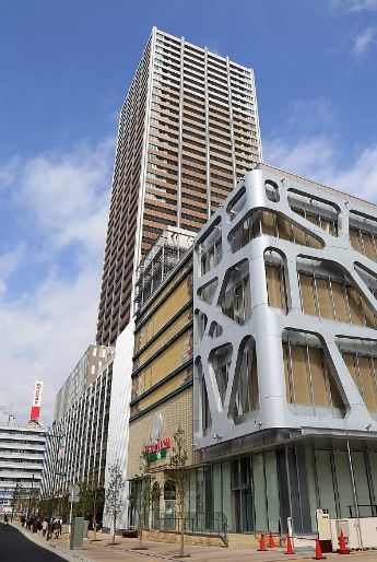 ショッピングセンター　武蔵小杉東急スクエア（ショッピングセンター）まで798m