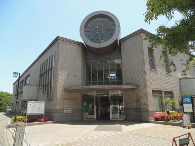 図書館　練馬区立光が丘図書館（図書館）まで1470m