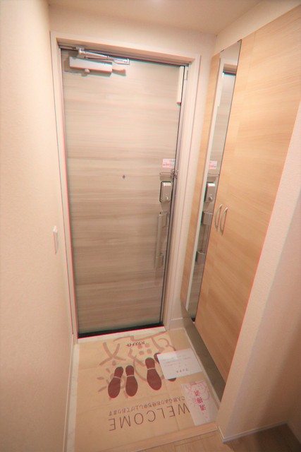 玄関　シューズボックスがあるので靴が片付きます