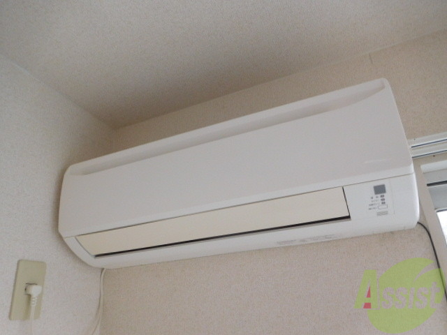 その他設備　エアコンもまだまだ新しくなってます