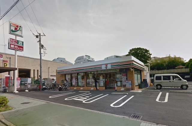 コンビニ　セブンイレブン八王子みなみ野シティ店（コンビニ）まで610m
