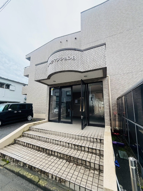 ホークマンションBの外観写真