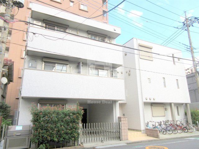 建物外観　落ち着いた雰囲気の外観です