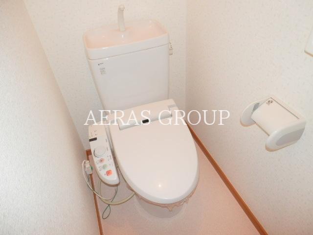 貸戸建てジュウタクのトイレ写真