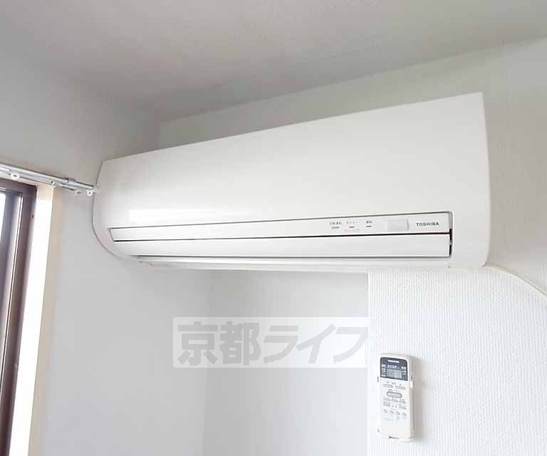 その他設備　エアコンついてます