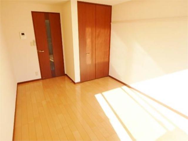 居室・リビング　洋室７，５帖