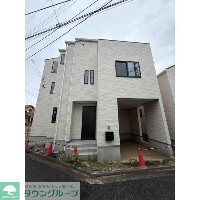 建物外観　敷地内駐車場あり！