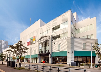 ショッピングセンター　マルヤマクラス（ショッピングセンター）まで1110m