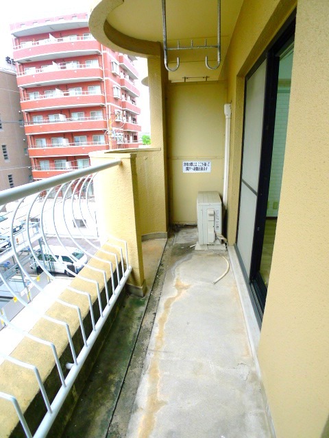 地下鉄東山線 池下駅 徒歩3分 6階建 築48年の内装写真