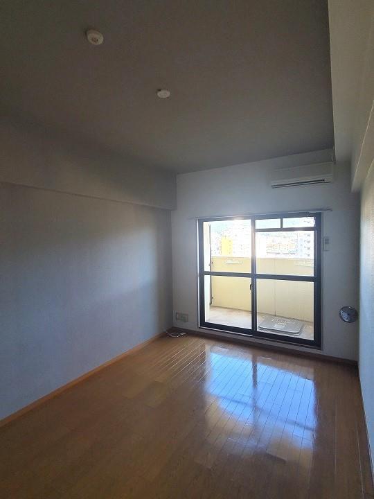 F’sflats古船場の居間写真