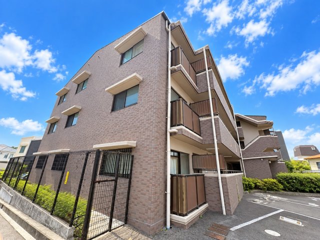 日恵ハイツB棟の外観写真