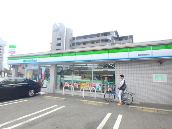 コンビニ　ファミリーマート鶴見緑地東店（コンビニ）まで354m