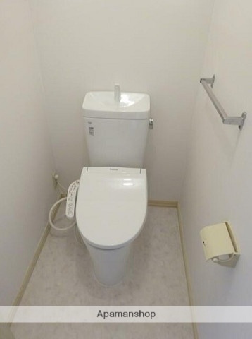 東急東横線 妙蓮寺駅 徒歩13分 2階建 築35年のトイレ写真