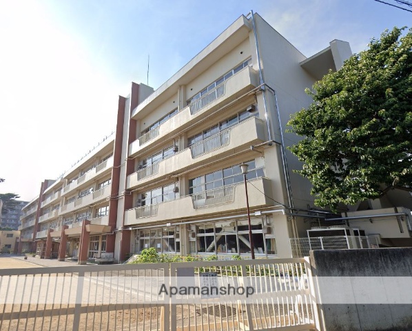 小学校　調布市立上ノ原小学校（小学校）まで2342m