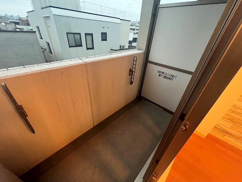 バルコニー　（別タイプ参考写真）レヴィーガ大山　板橋区中丸町