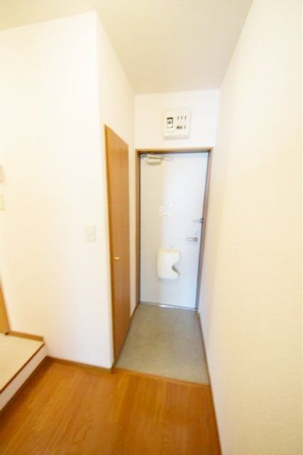 玄関　入口