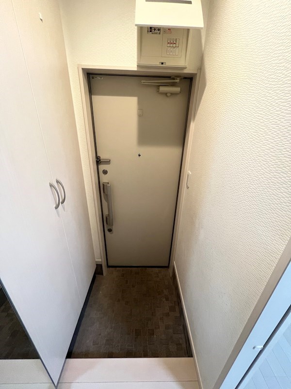 Kコート南小岩の玄関写真