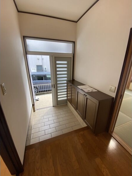 三和町戸建の玄関写真