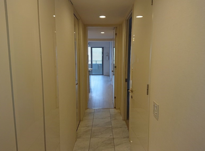 玄関　※他部屋、参考写真※