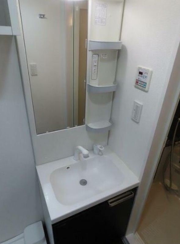 都営浅草線 馬込駅 徒歩13分 5階建 築11年の内装写真