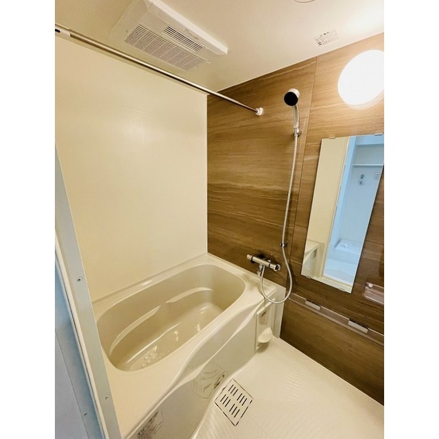 LIBTH新町SOUTHの風呂写真