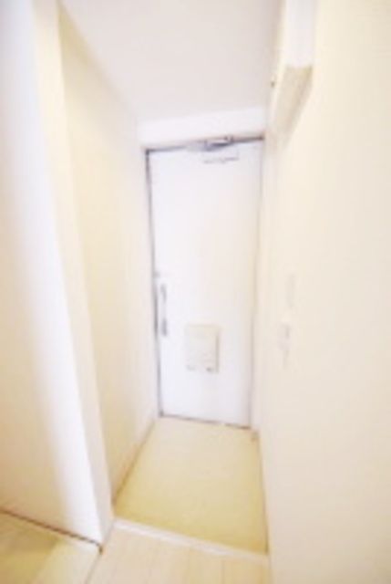 玄関　下駄箱あり