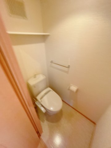 トイレ　※他部屋に写真です