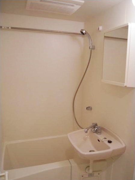 バス・シャワールーム　同タイプのお部屋の写真です。