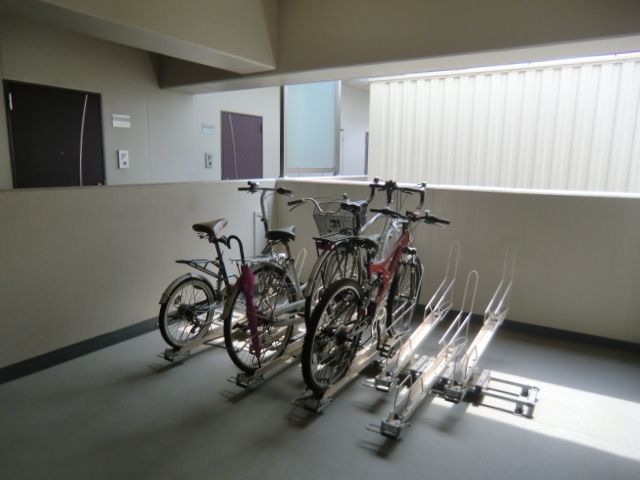 エストピア八潮の外観写真