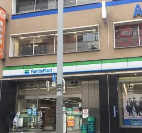 コンビニ　ファミリーマート 蒲田駅前店（コンビニ）まで82m