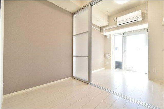 プライマルフロント菊川の居間写真